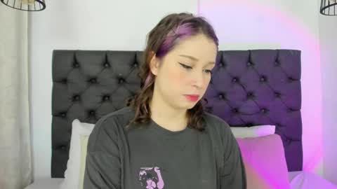 evaaaaaa online show from January 10, 11:22 am