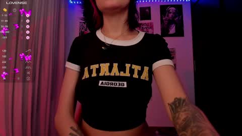 Nixxie  online show from April 29, 2:38 am