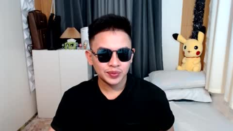 njay_16 online show from August 8, 8:52 pm