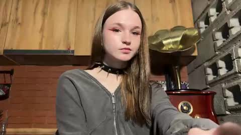Tears Lora online show from July 31, 1:34 pm