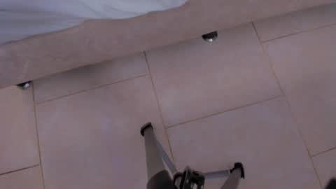 Noa online show from November 17, 3:31 am