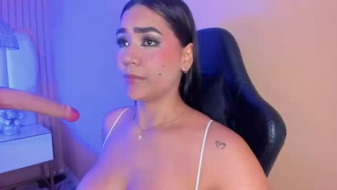 Noa online show from July 7, 6:47 am