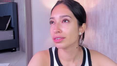 Noah  online show from December 15, 4:08 am