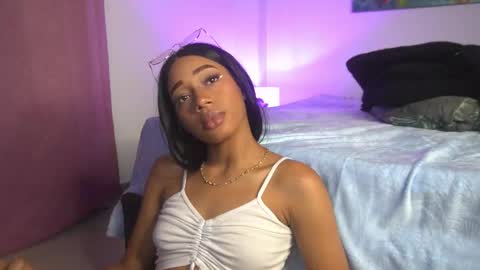 noah_0814 online show from October 29, 3:52 am