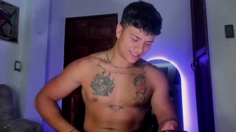 noah_223 online show from June 17, 4:28 am