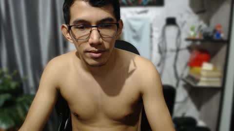 Sebastian online show from December 4, 8:08 pm