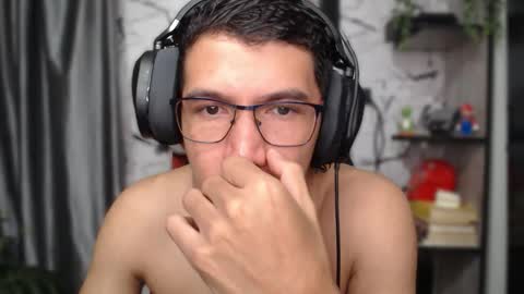 Sebastian online show from November 18, 8:28 am