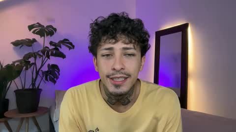 noah_and_steven online show from May 30, 2:26 pm