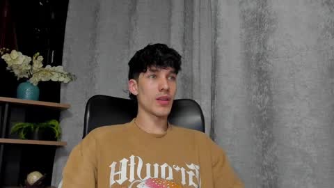 Noah Brigth online show from February 19, 3:17 am