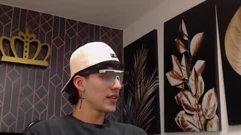 Noah Brigth online show from March 3, 4:58 am