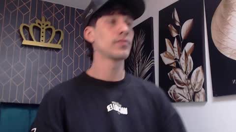 Noah Brigth online show from March 2, 12:31 am