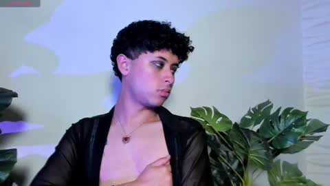 noah_dupont_ online show from October 1, 11:14 pm