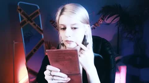 REAL name LiaDM are always open online show from November 1, 9:25 pm