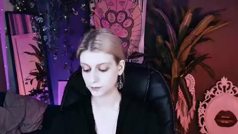 REAL name LiaDM are always open online show from August 6, 2:37 pm