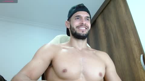 Snapshot of noah_jhonsonn chatting on February 27, 5:37 pm Noah online show from February 27, 5:37 pm