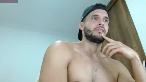 Snapshot of noah_jhonsonn chatting on October 18, 4:33 pm Noah online show from October 18, 4:33 pm