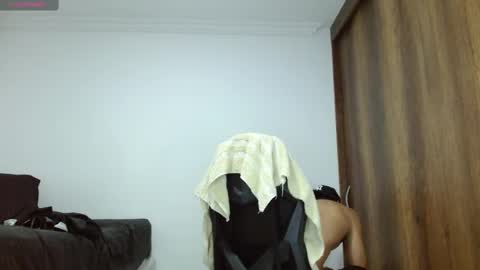 Snapshot of noah_jhonsonn chatting on February 25, 2:26 pm Noah online show from February 25, 2:26 pm