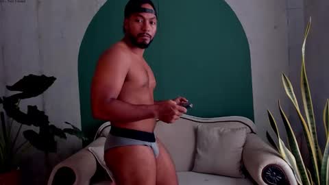 Noah online show from November 11, 4:09 pm