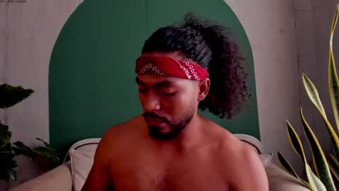 Noah online show from November 10, 3:59 pm