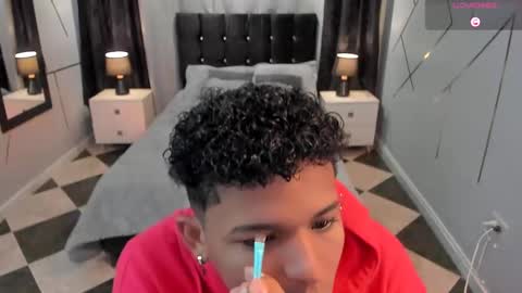 Snapshot of noah_smith04 chatting on March 10, 12:38 pm noah_smith04 online show from March 10, 12:38 pm
