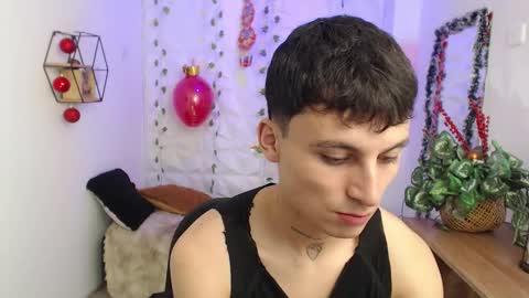 Noah  online show from December 16, 3:57 am