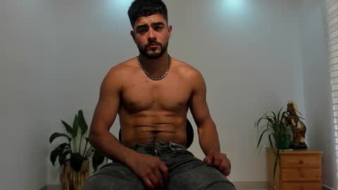 LIAM- noah online show from December 5, 2:04 pm