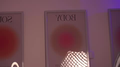 Noah     online show from February 19, 7:16 pm