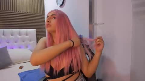 Noah Wolf online show from March 11, 5:32 am