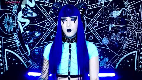 caroline online show from September 11, 1:18 am