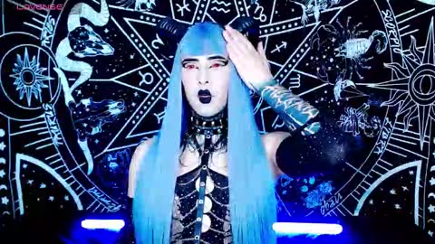 caroline online show from October 21, 1:33 am