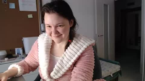 nodarell online show from March 7, 5:18 am