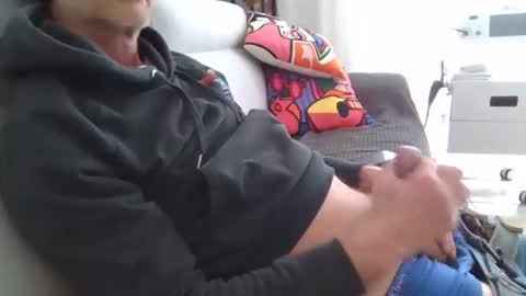 nofacestud online show from April 15, 3:48 pm