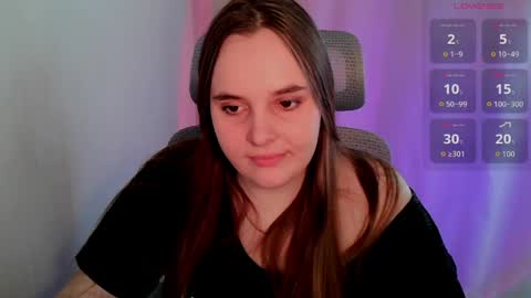 noir_ember_ online show from May 8, 4:34 pm