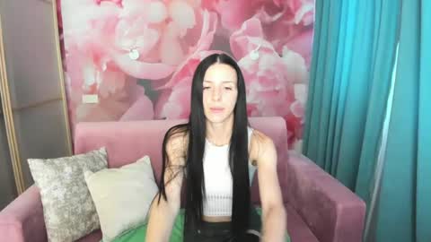 NoirDiva online show from July 5, 6:09 am