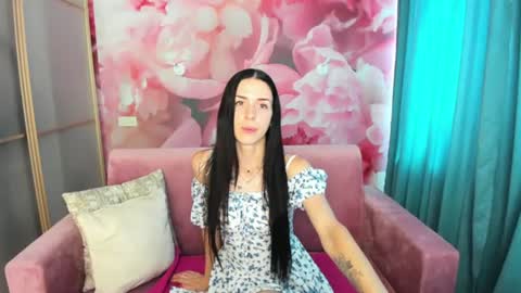 NoirDiva online show from July 7, 7:34 am