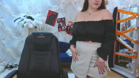 noirwhisper online show from November 6, 3:31 am