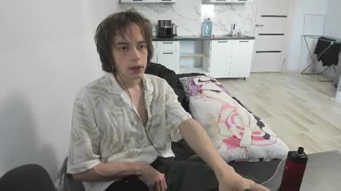 nolan_sagee online show from June 15, 10:07 am