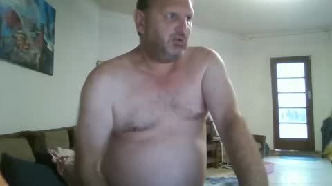 Snapshot of nollie244 chatting on February 28, 4:32 am Nollie online show from February 28, 4:32 am