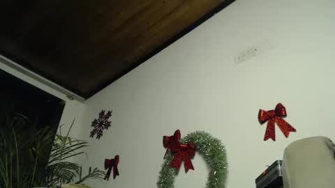 nombah_ online show from December 16, 1:24 am