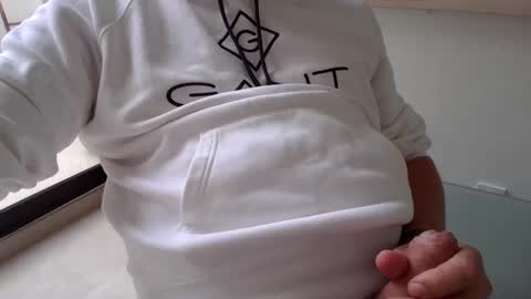 Ralle online show from October 26, 3:23 pm