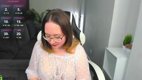nora blackwood online show from May 7, 10:44 am