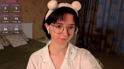 Snapshot of nora_failure chatting on October 25, 8:57 am Nora Failure online show from October 25, 8:57 am