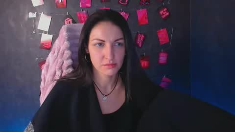 Nora online show from January 19, 2:27 pm