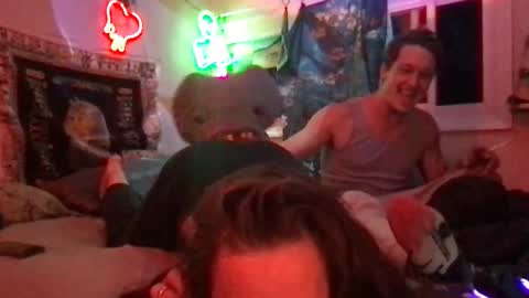 Nora and Jim 3 online show from May 24, 3:03 am
