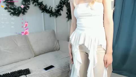 Nora  online show from December 23, 1:34 am