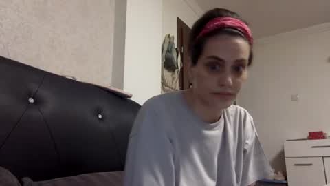 norablues online show from June 18, 3:34 am