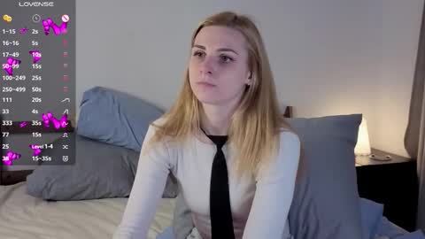 Elina online show from October 10, 11:05 am