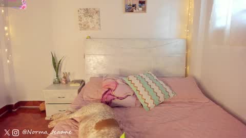 Norma Jeaane online show from January 8, 9:34 pm