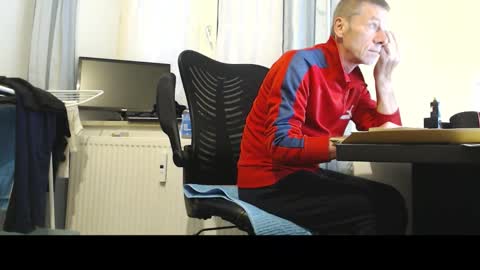 Snapshot of normuc chatting on September 13, 11:45 am Normuc online show from September 13, 11:45 am