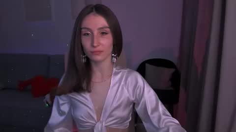 Hazel online show from December 5, 2:06 pm